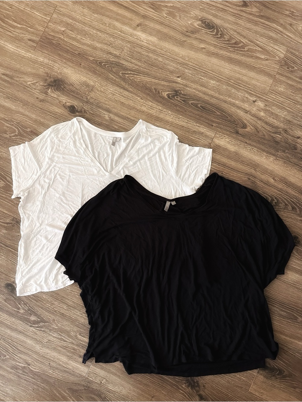ASOS Women's Short Sleeve Tees in Black & White